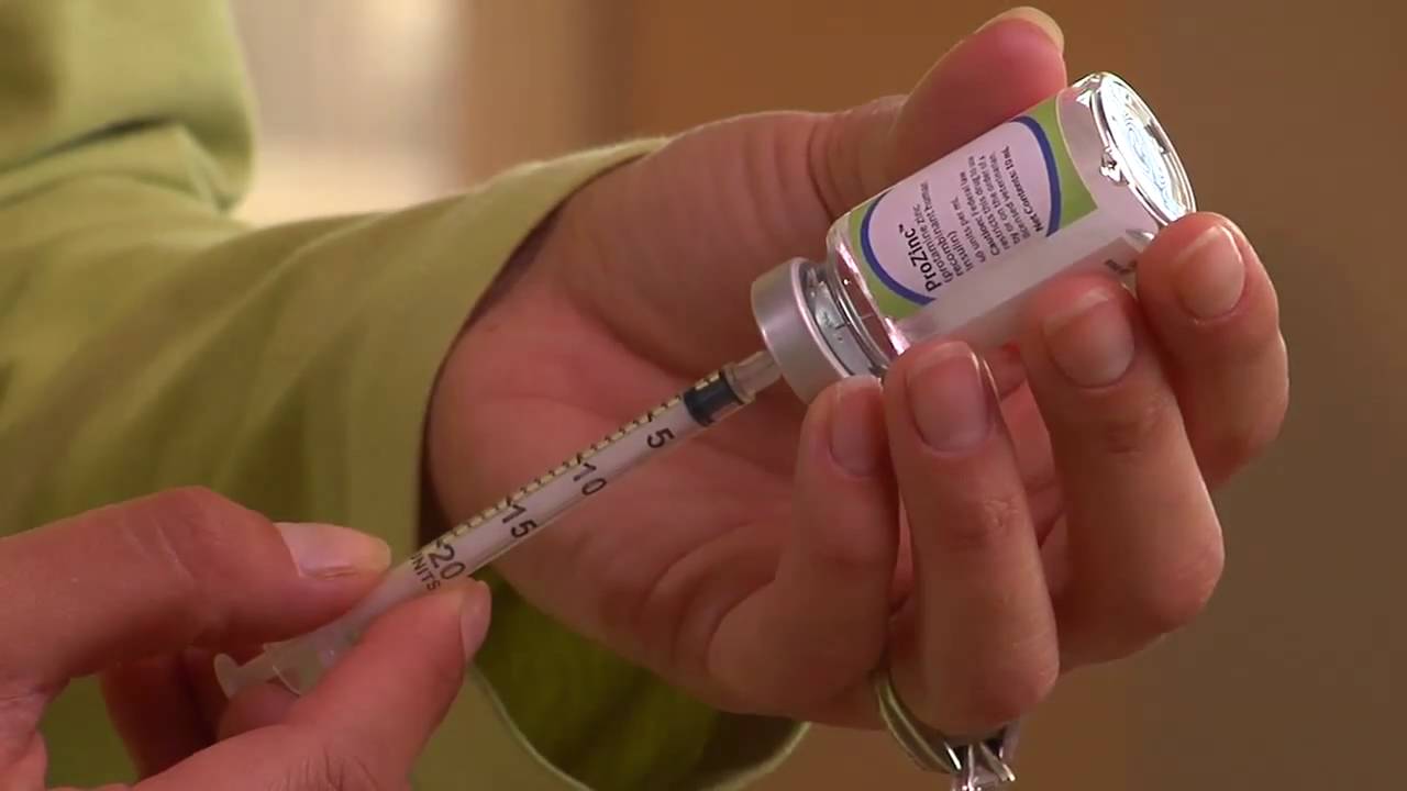 How To Prepare an Insulin Syringe to Inject a Diabetic Cat