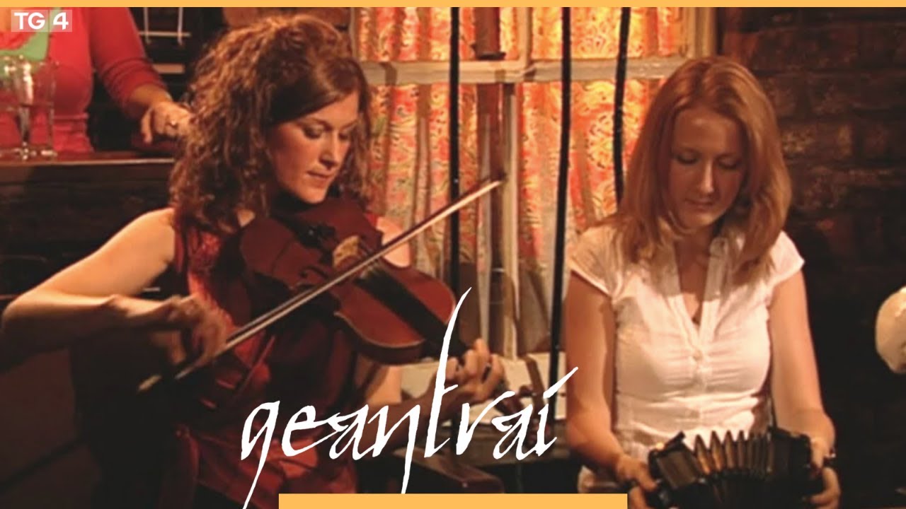 Antóin Mac Gabhann, Caitlín Nic Gabhann, Bernadette, Áine & Seán Mac Gabhann | Geantraí 2007 | TG4