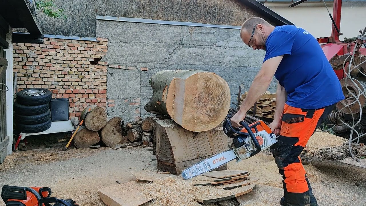 Stihl MS 260 & Jonsered 2149 Turbo.