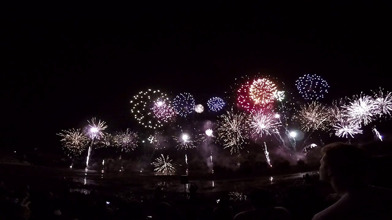Feu d’artifice du 14 juillet 2021 à Angers (FULL HD COMPLET)