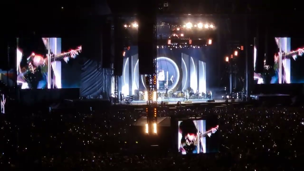 Arctic monkeys R U Mine Live at Emirates stadium