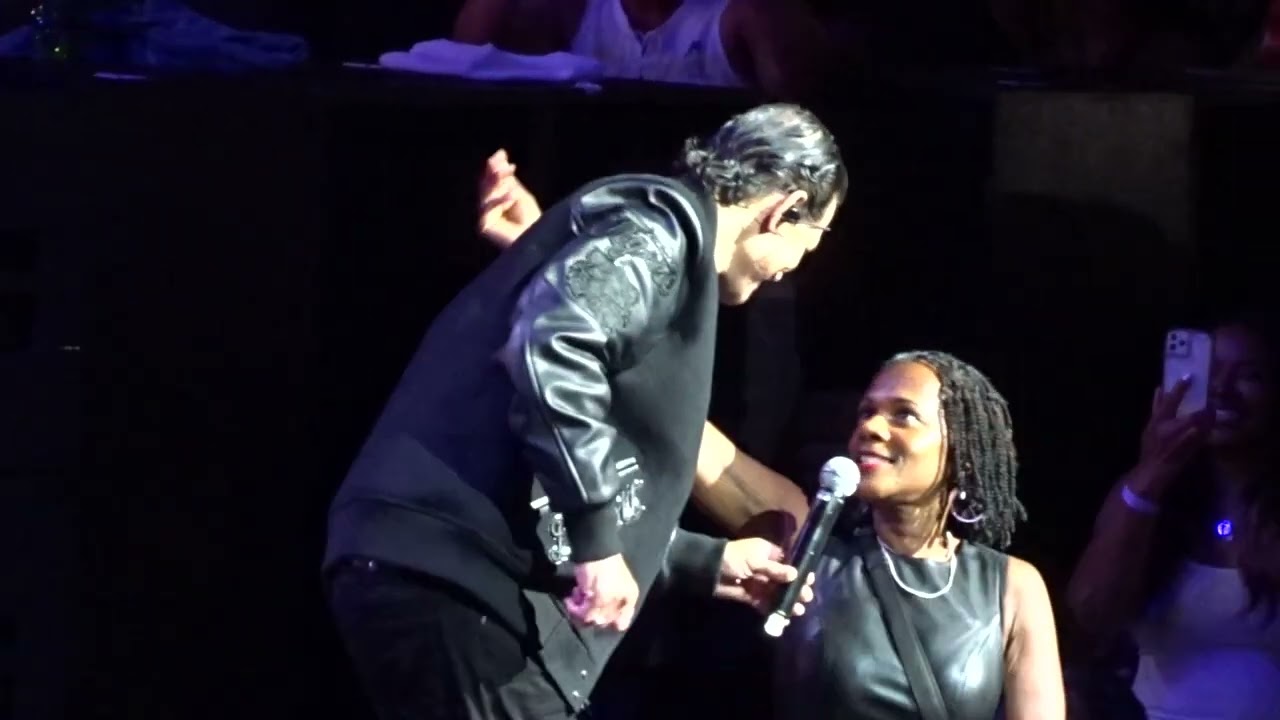 El DeBarge Singing 