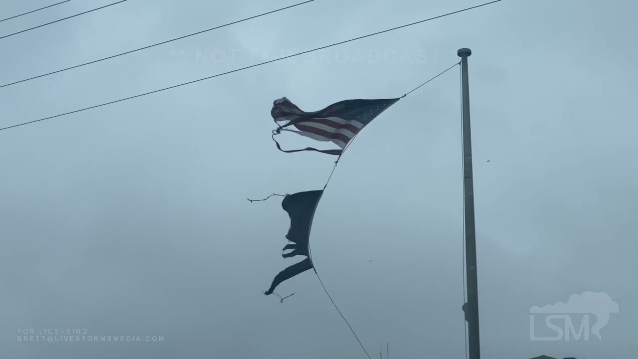 08-29-2021 Lockport, LA - Hurricane Ida Strong Winds and Damage Pre Eyewall