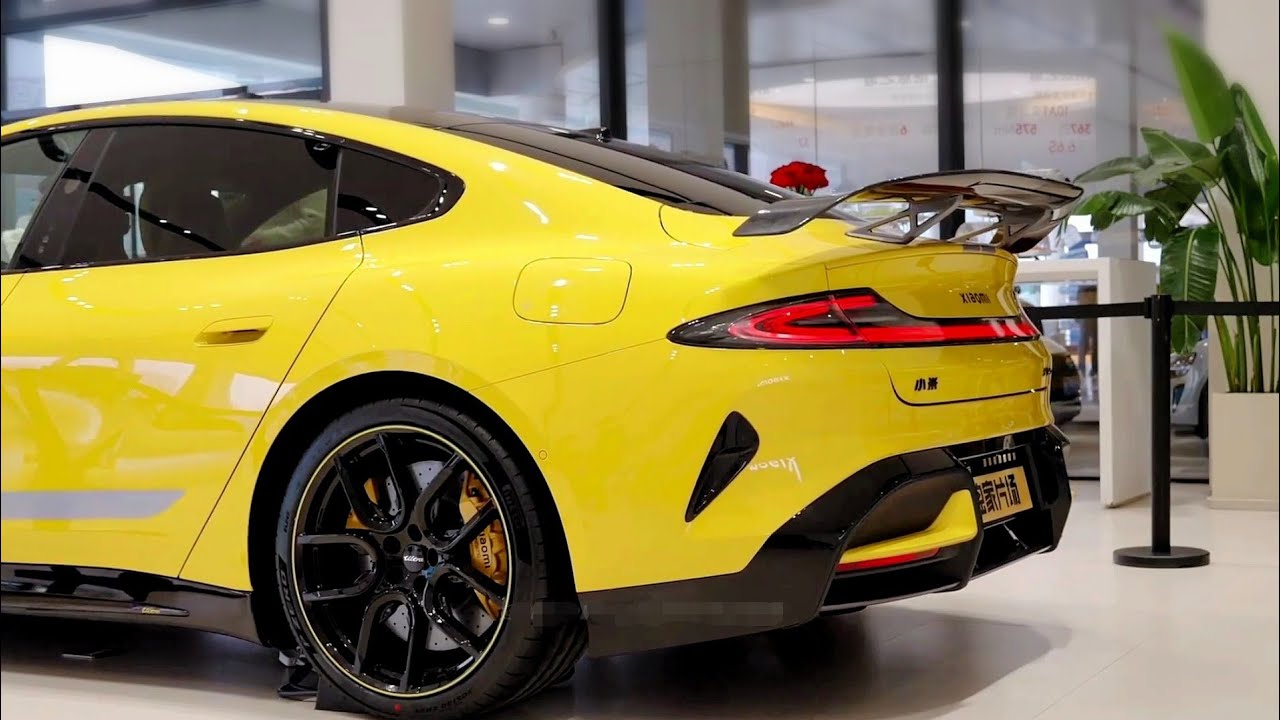 2025 Xiaomi SU7 Ultra (1548 Hp) FULL In-depth Tour & Drive! (Interior & Exterior)