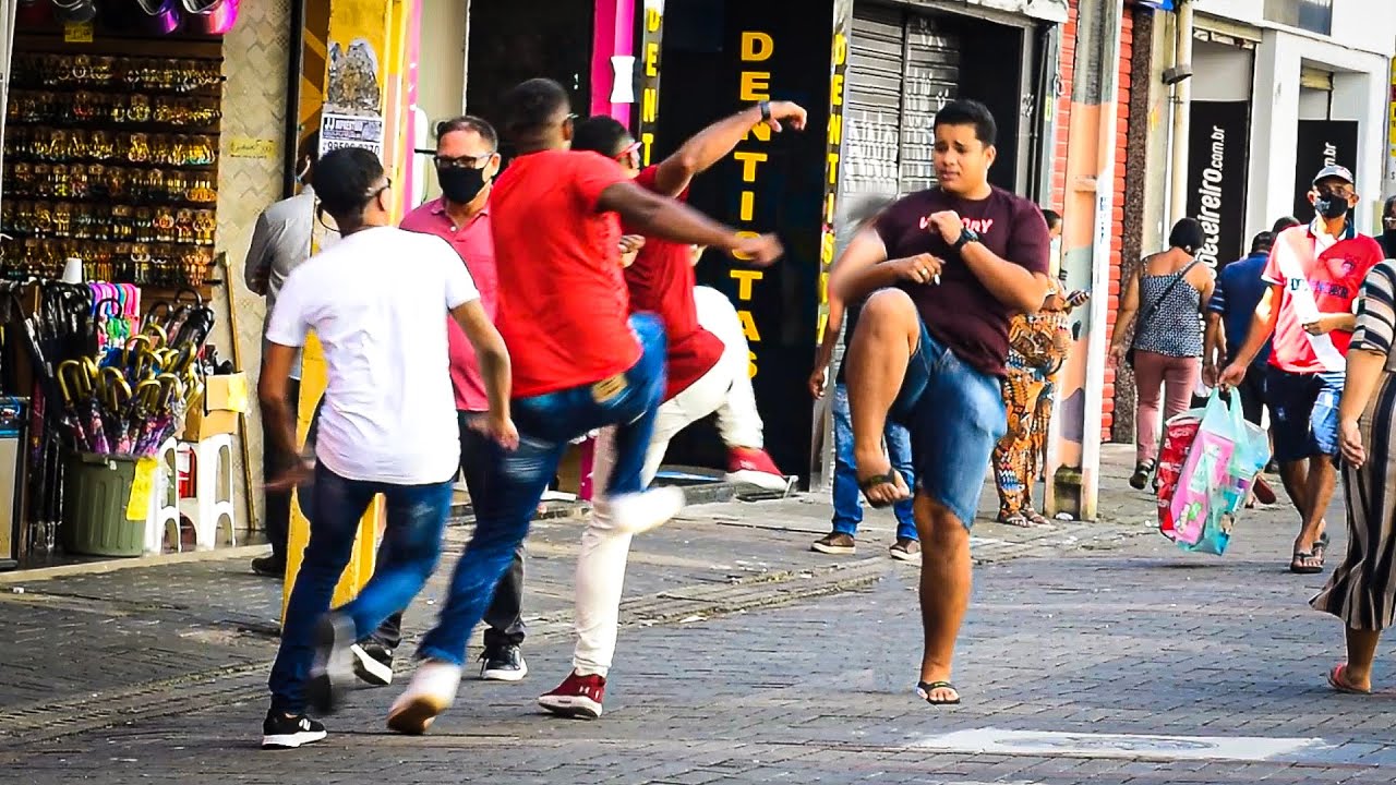 DANCINHA ASSUSTADORA #2