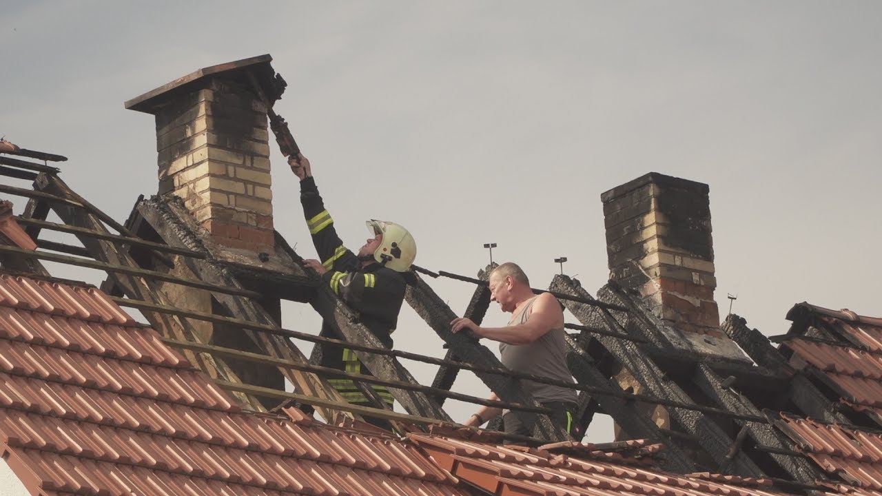 Dachstuhlbrand Wiesenthal - Bewohner verletzt