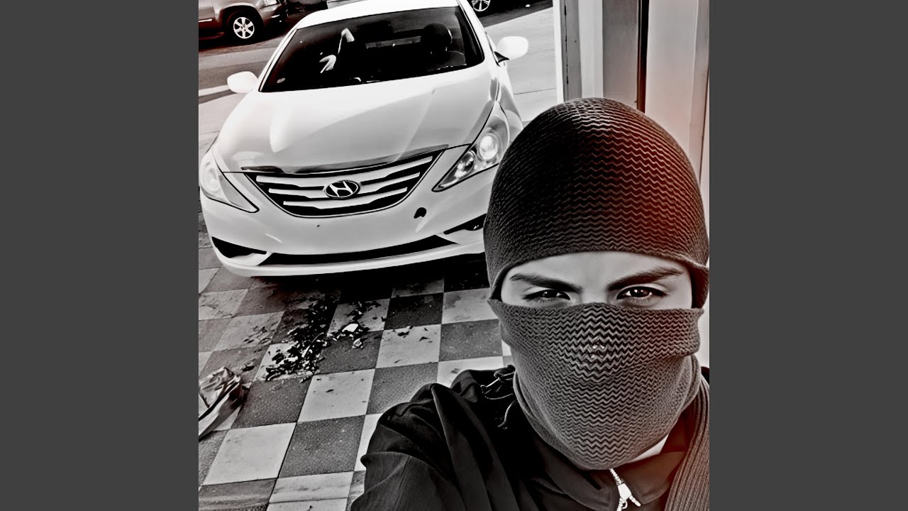 لاتظن البعد ينسيني هواك