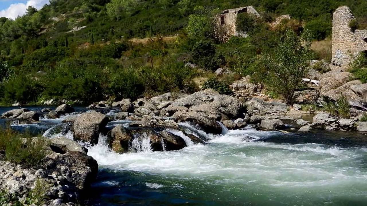EAU DE SOURCE, SOURCE DE VIE - Gorges de l'Orb Hérault