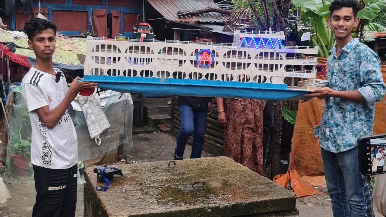 লঞ্চ তৈরি করে আলোড়ন সৃষ্টি করলো নবম শ্রেণীর ছাত্র!