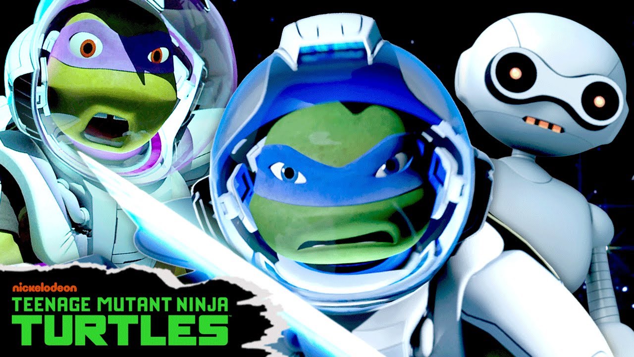 Ninja Turtles Battle to Escape a Space Station! 🛸 w/ April | Full Scene | TMNT