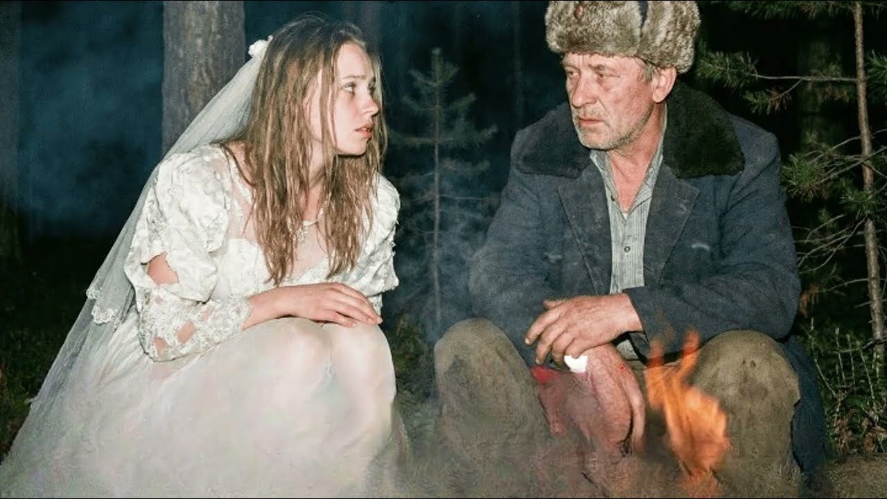 Егерь Нашел СБЕЖАВШУЮ НЕВЕСТУ в Тайге. Когда Он Узнал, ПОЧЕМУ Она Сбежала Со Свадьбы То побледнел
