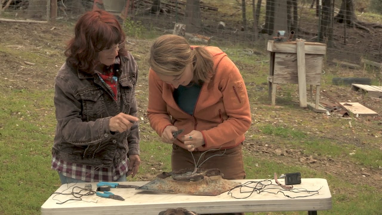 Homestead Hacks: Homemade Food Dehydrator | Alaska: The Last Frontier