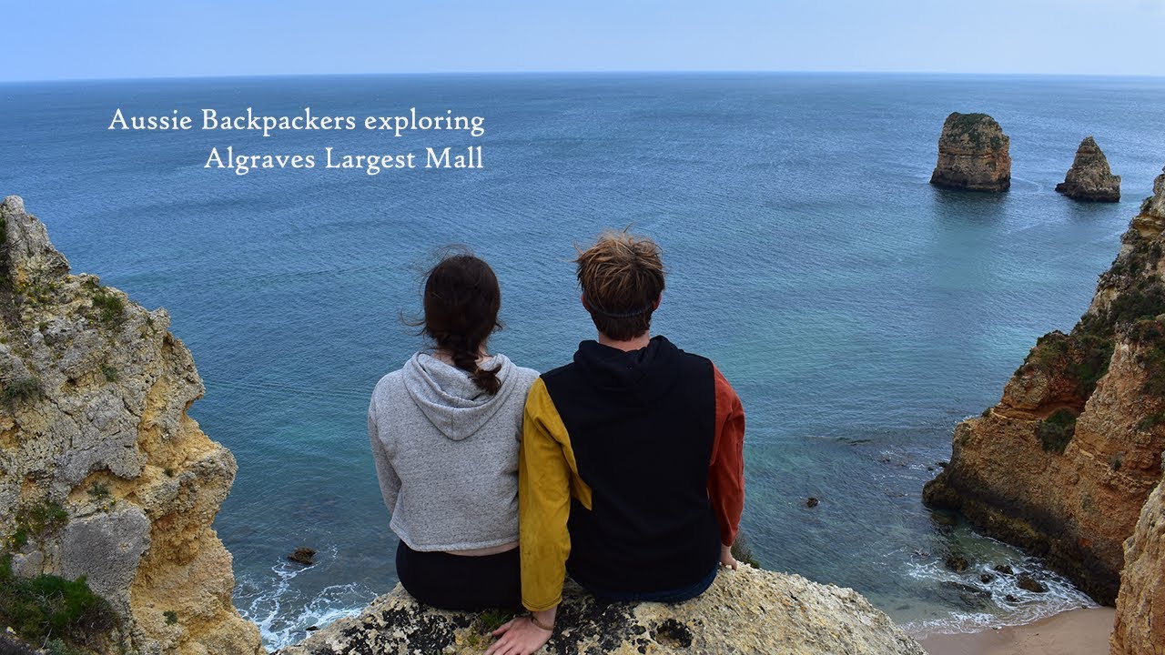 Aussie Backpackers try on 