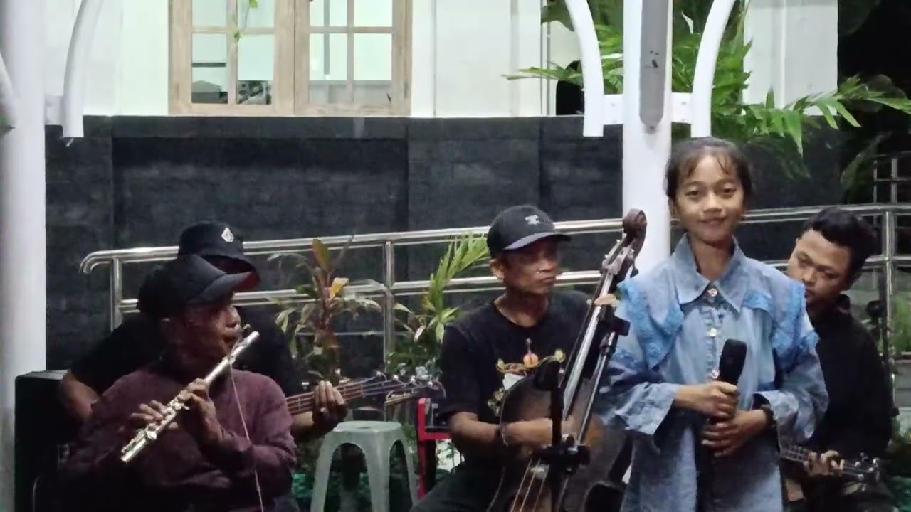 LGM. OMBAK SAMUDRA - Ciptaan Maladi - Victoria Grace Cherry - OK Mutiara Putih - Surakarta
