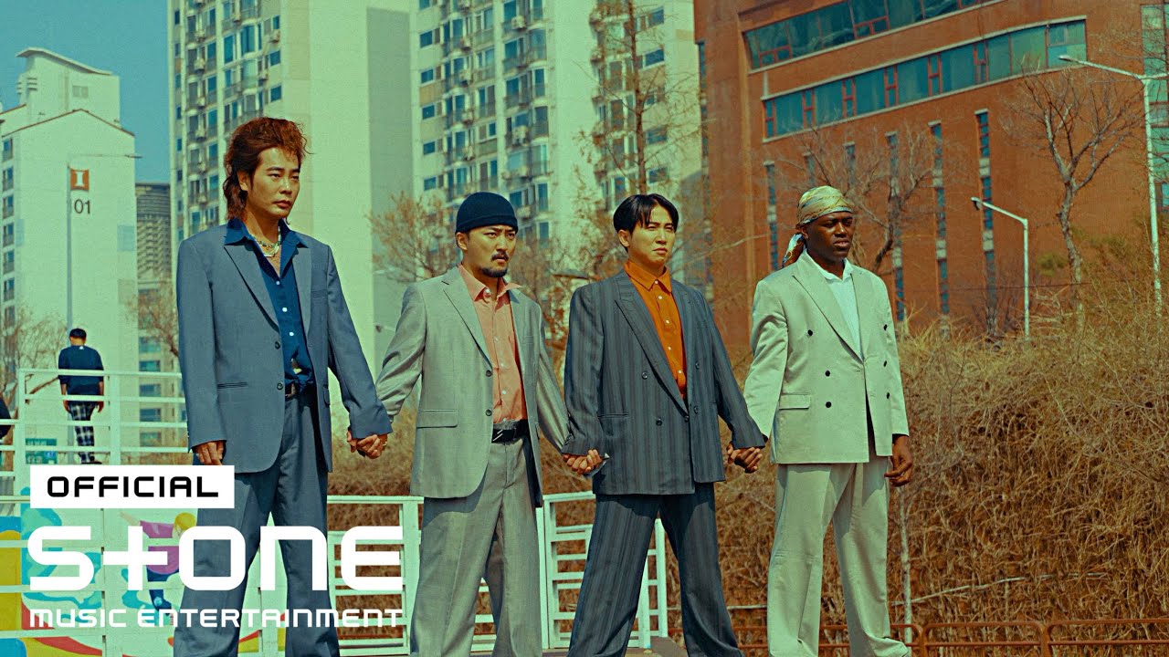 유브이 (UV) - 사기캐 (Shaggy Cut) (Feat. 유병재 (Yoo Byungjae), 조나단 (Jonathan)) MV