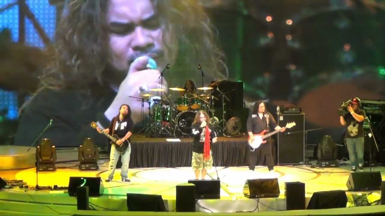 Musafir di Aidilfitri (HD) - Wings Live in Singapore (SUNTEC) 2011