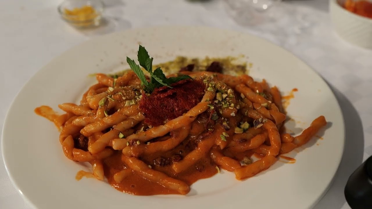 Mazara in tour chef Filippo Mulè