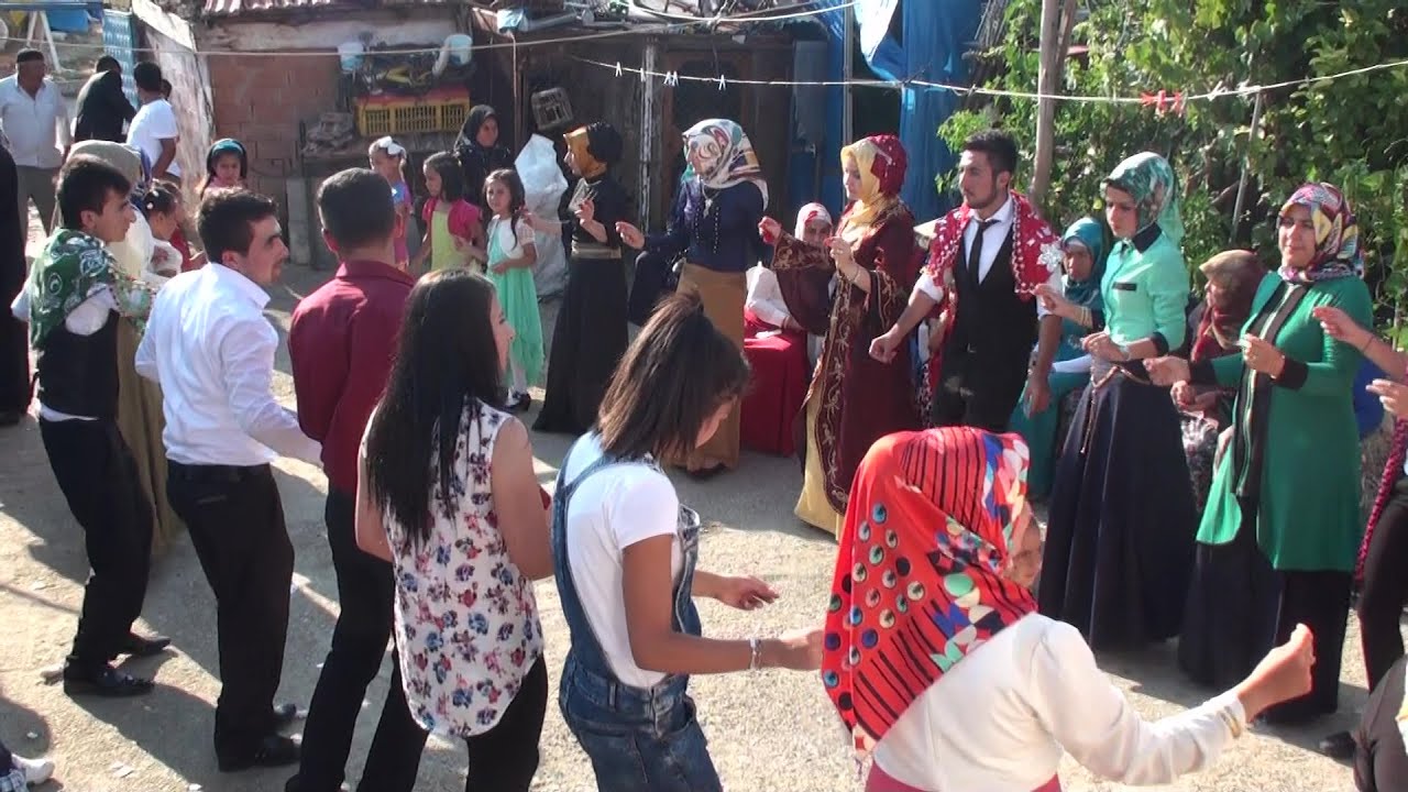 Bizim elin düğünleri sene 2014 güzel ve nostaljik bir düğün hikayesinin devamı part-3