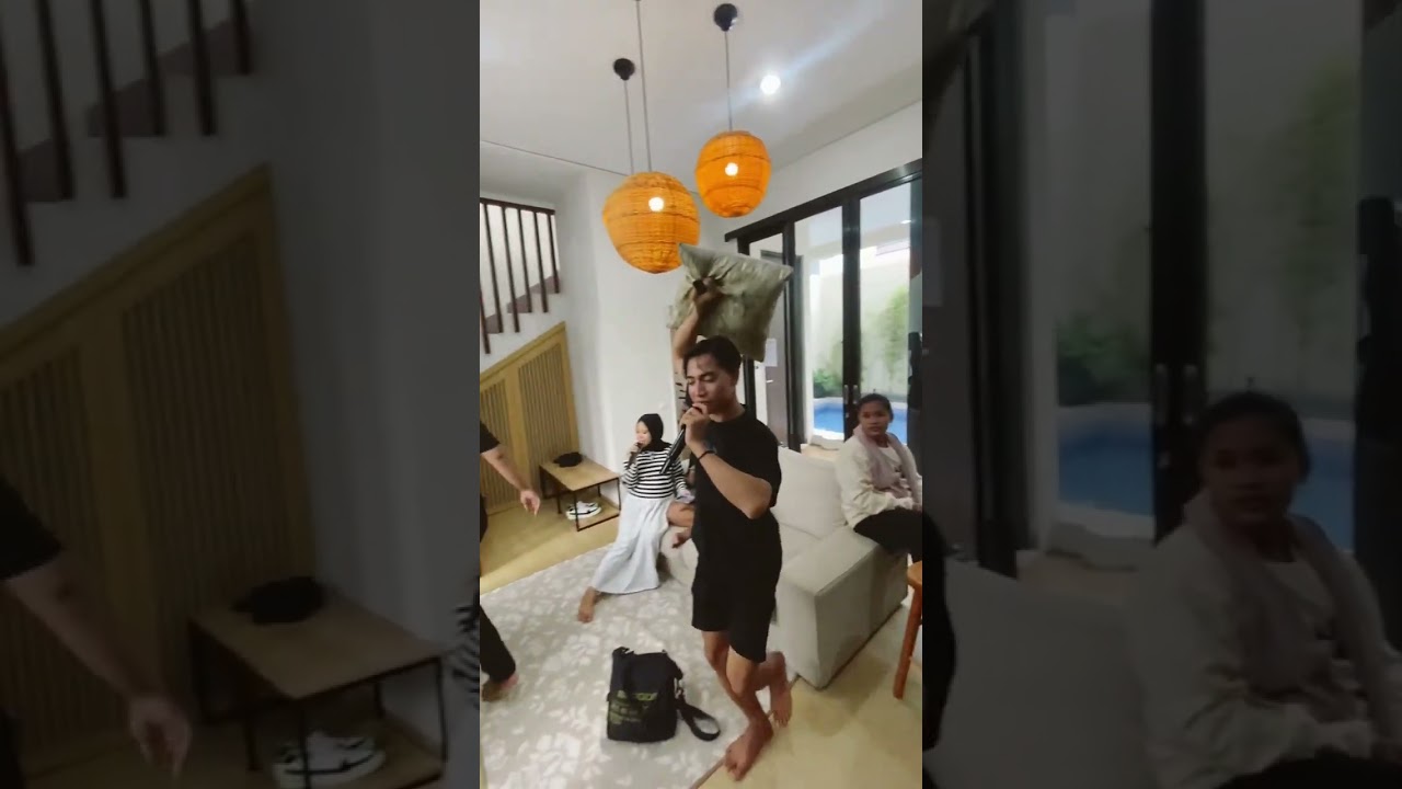 Staycation di Villa Batu Malang dengan Kolam Renang Private View Bagus - VILLA ARENDELLE BATU