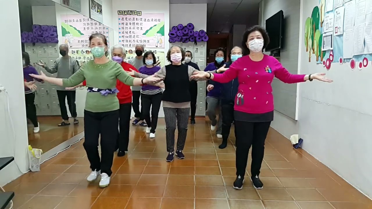 528可愛的玫瑰花-銀髮族老歌帶動跳（指導老師：黃鈺媄）