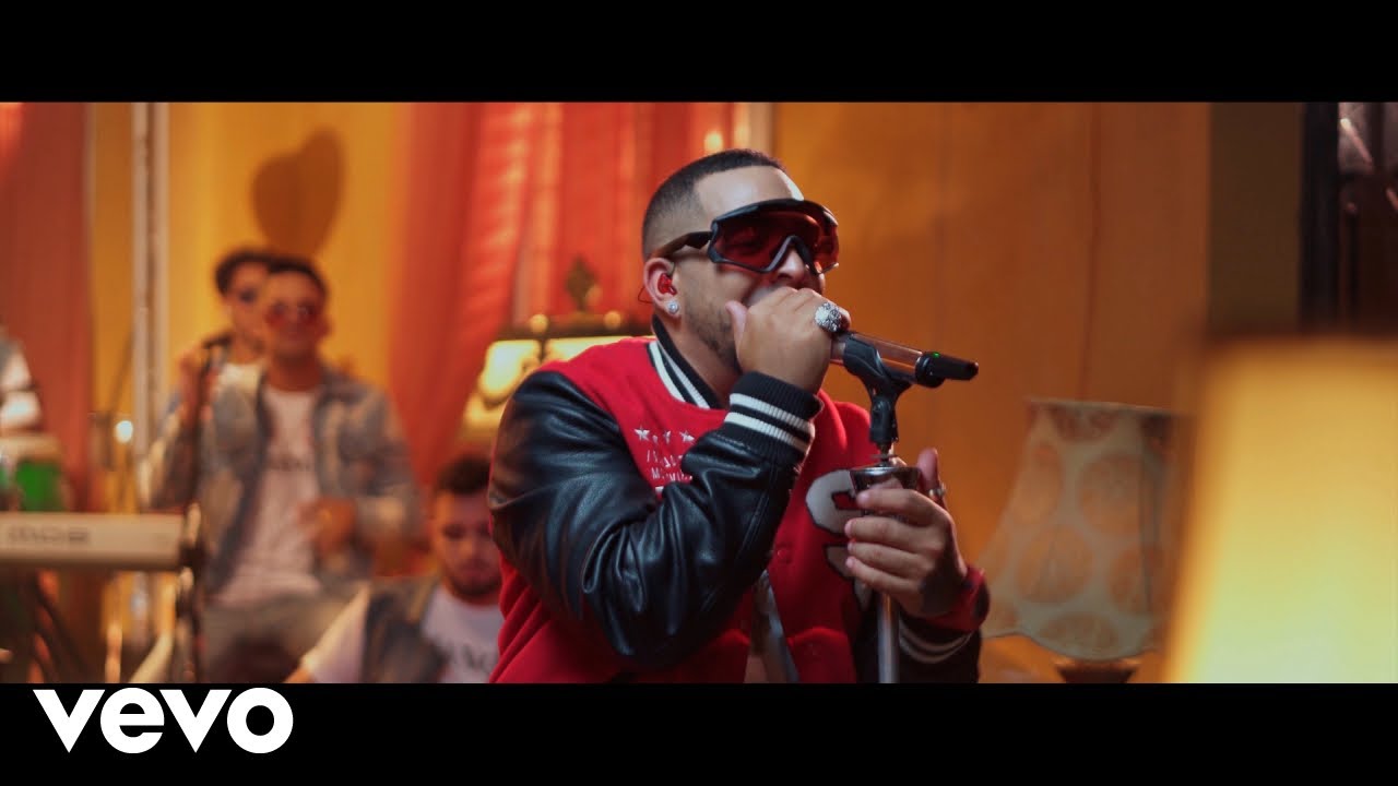 Yulien Oviedo - Bailando (Change Live)