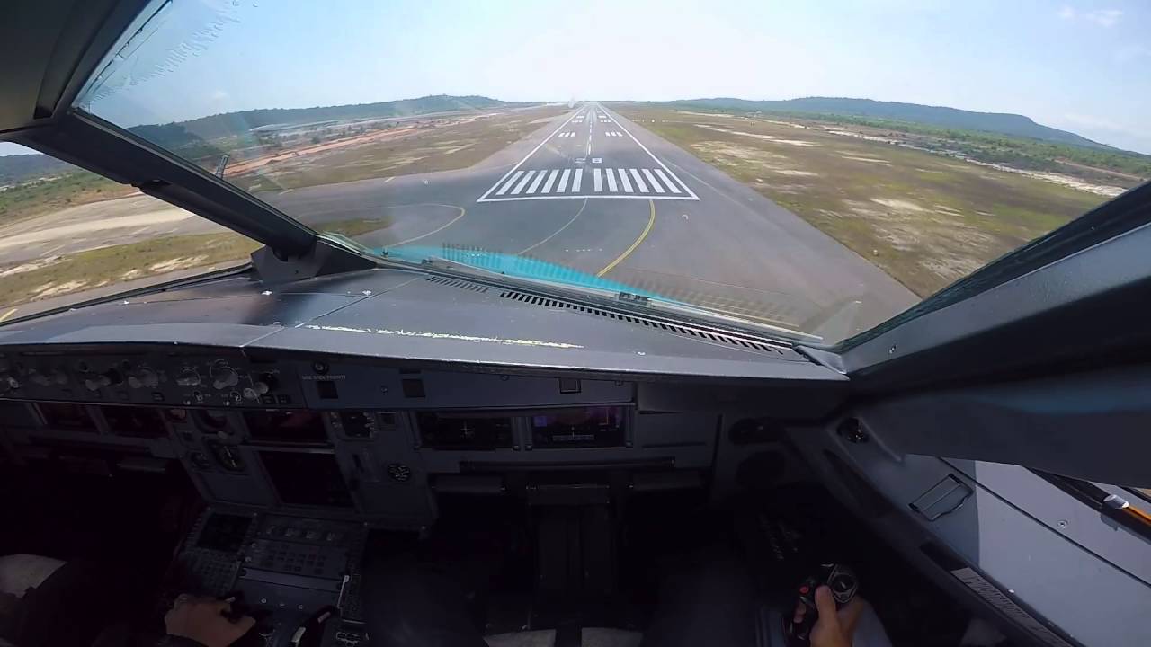 [PilotCam]A321 cockpit takeoff and landing at Phu Quoc, Vietnam