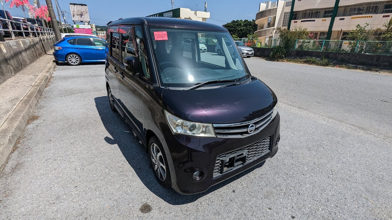 Johnny's Used Cars Okinawa - 2010 Nissan Roox (16863)