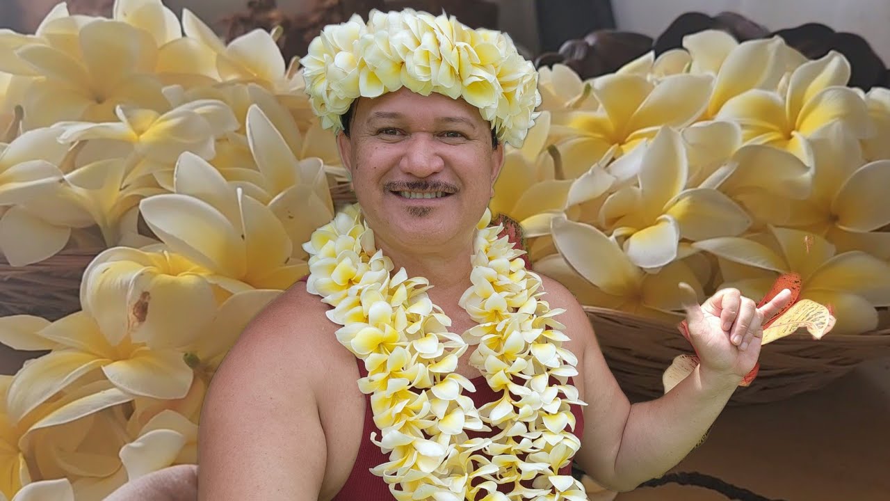 Crafting Edition: Learn how to make a lei po'o - plumeria style & lei-making!