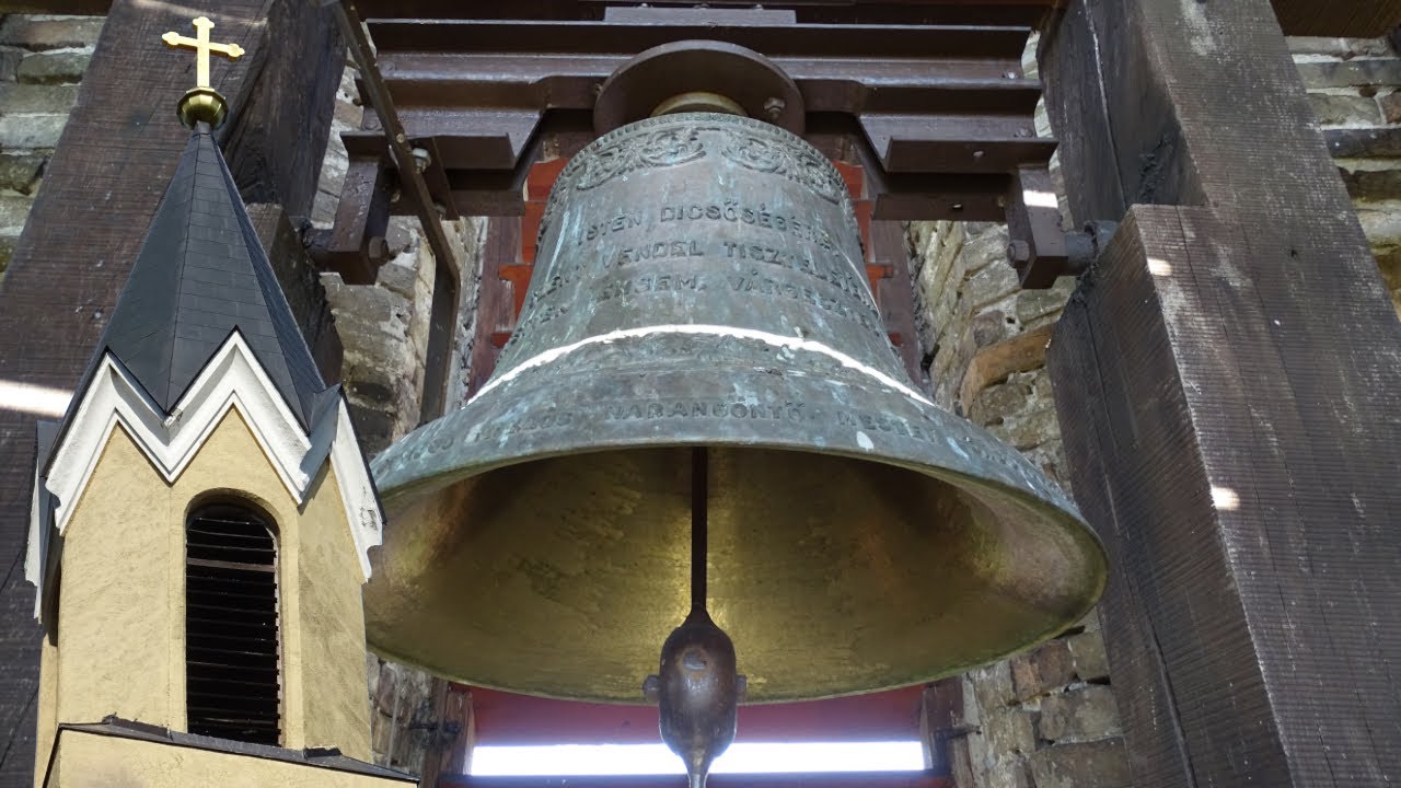 VÁRGESZTES (H), A katolikus templom harangjai/Die Glocken der katholischen Kirche