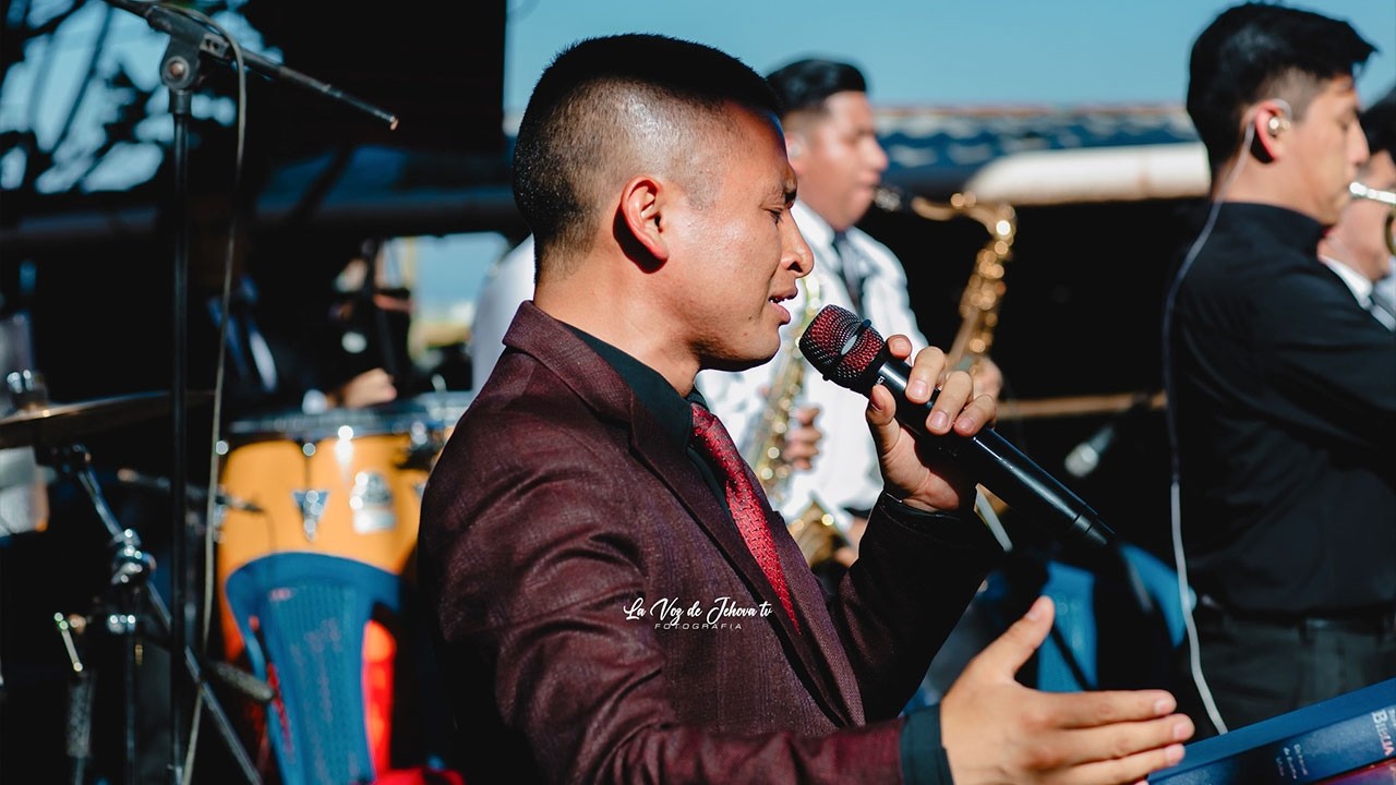 Aunque con dolor te seguiré 🌊📣 Maynor Morales y su Agrupacion Emanuel