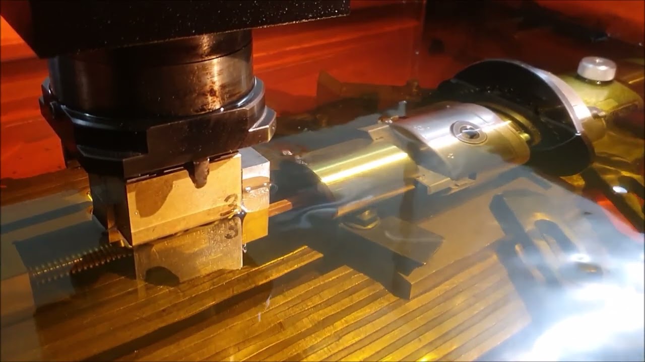 Internal spline eroding with the die sinker