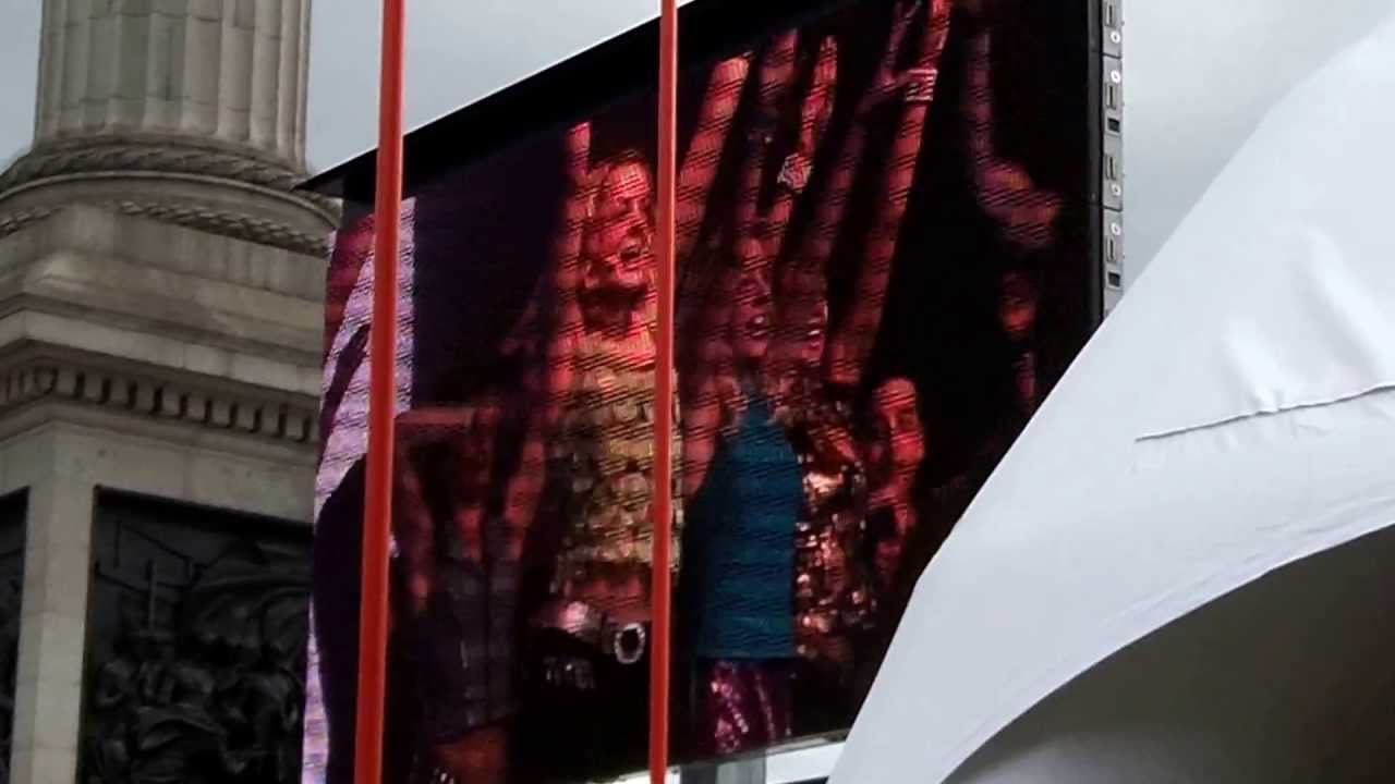 MAMMA MIA West End Live 2013 SCREEN