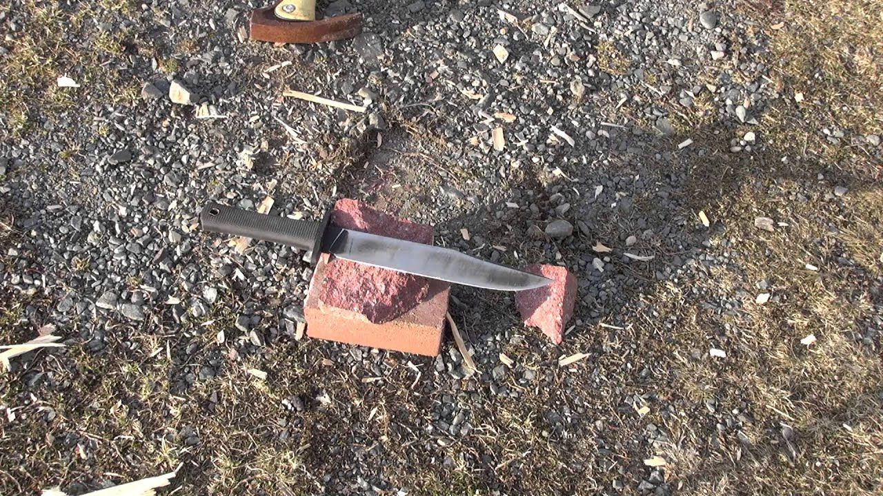 MT-151 vs red brick : winner = MT-151