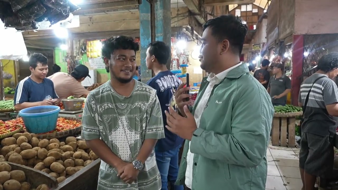 BUPATI KARAWANG GREBEK PASAR JOHAR