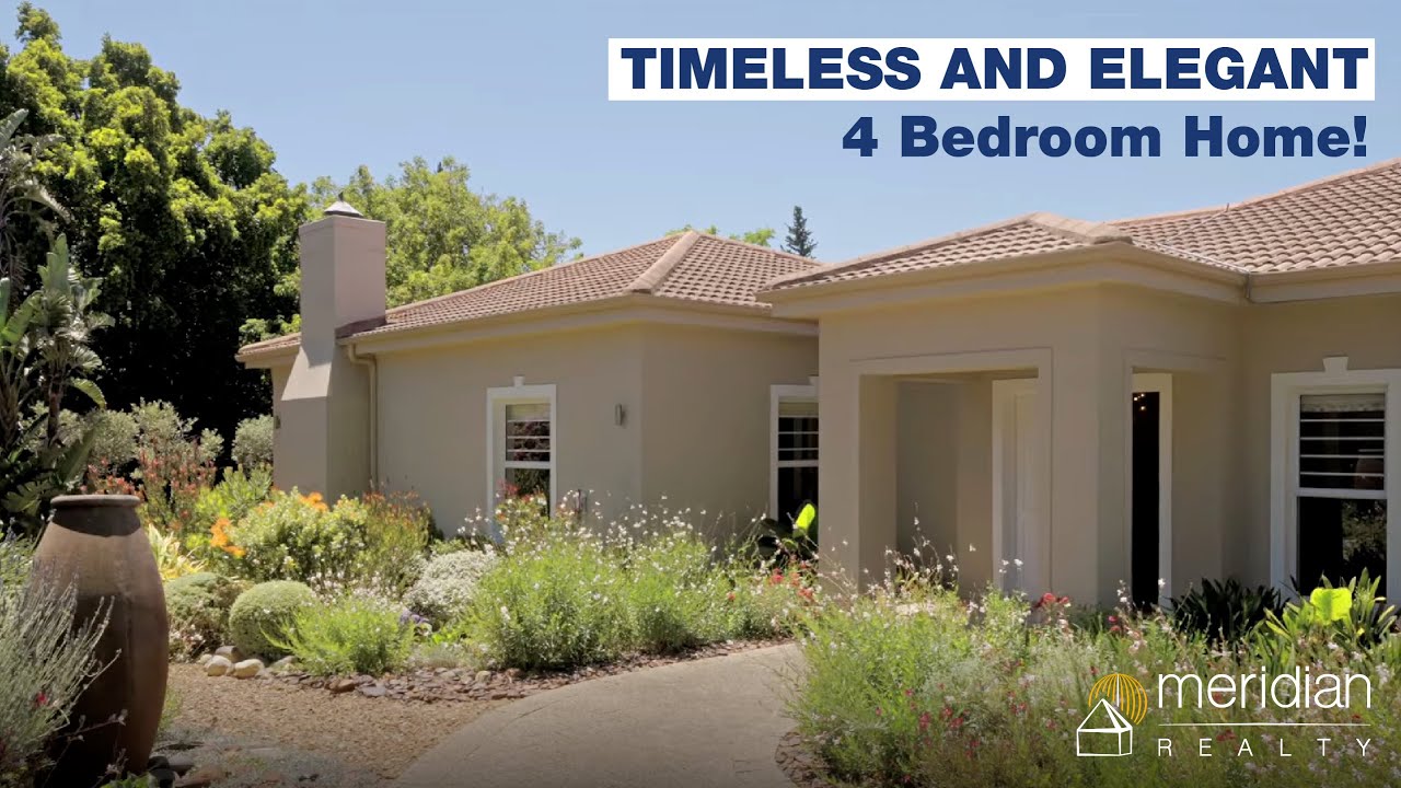 TIMELESS AND ELEGANT 4 Bedroom House for Sale in Somerset West, Western Cape | South Africa