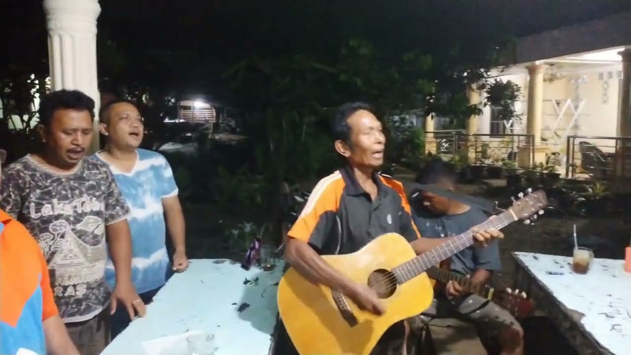 VOKAL GROUP MAMRE PINTU BESI / TUHAN SIMETEH KEGELUHEN / CIPT. DEWANTARA BANGUN