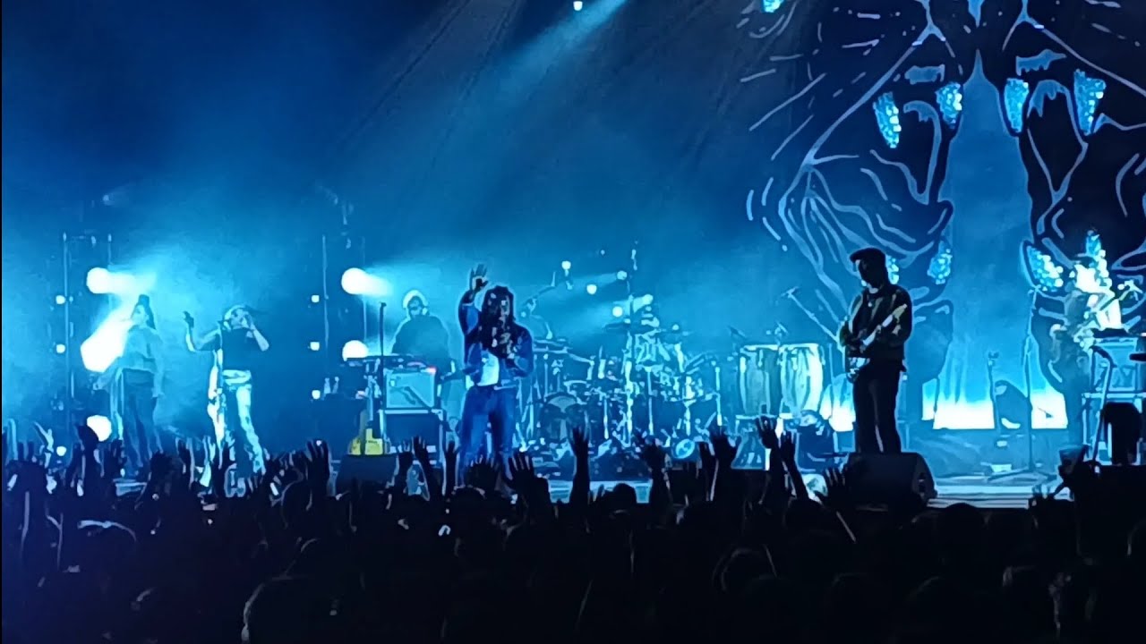 Black Pumas - Touch The Sky (Live at Forest National, Brussels, Belgium - 16/03/2024)