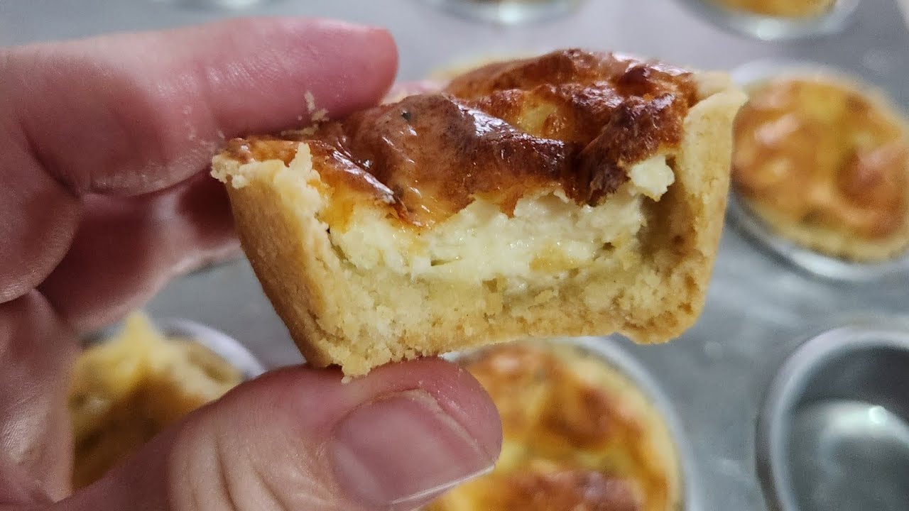EMPADINHA DE QUEIJO l DELICIOSA E RENDE MUITO l MASSA QUE DERRETE NA BOCA