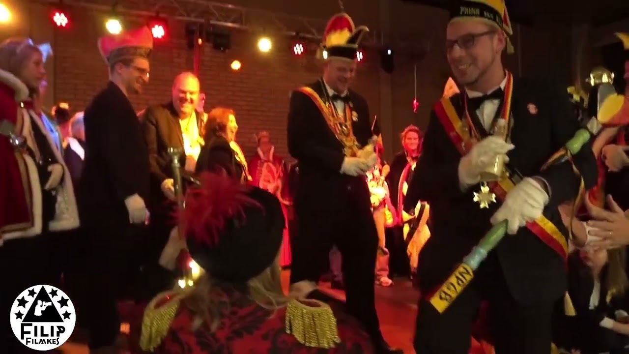 intreden van al de aanwezigen tittels