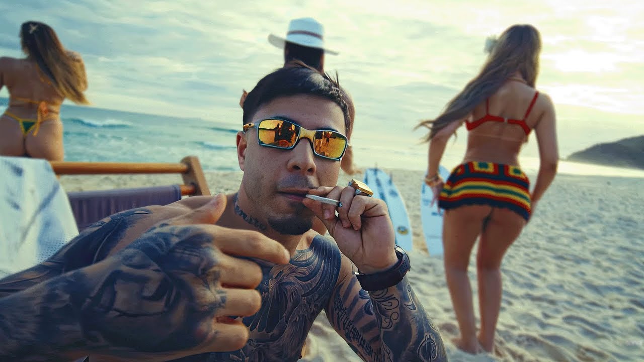 SEJA BEM VINDA NA FAVELINHA - Mc Tuto (DJ Gordinho da VF)