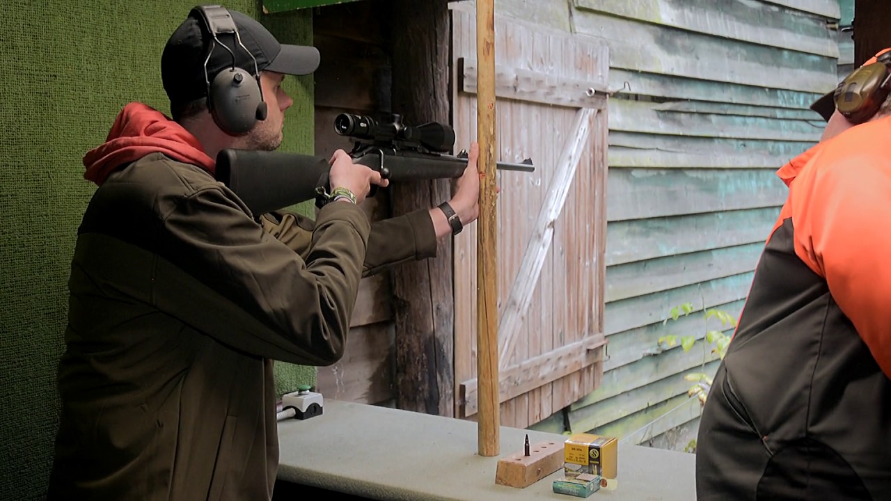 Schie&szlig;ausbildung f&uuml;r die Jagdscheinpr&uuml;fung: Bock stehend angestrichen