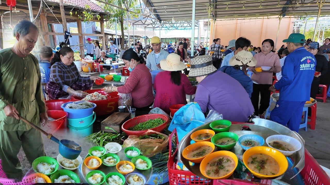 Rằm tháng giêng 2026 âl.rất đông bà con khắp nơi về chùa Bà bài cúng đầu năm.châu đốc an Giang 