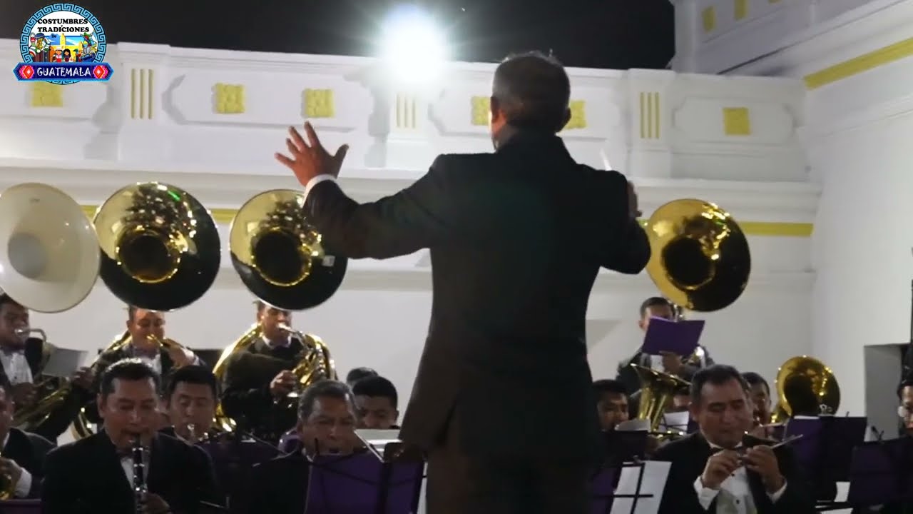 CONCIERTO DE MARCHAS .