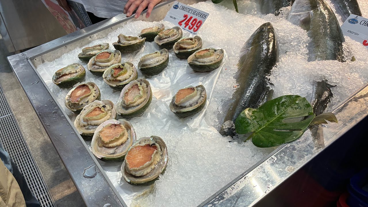 My first time visiting the new Sydney Fish Market! Enjoyed the seafood !