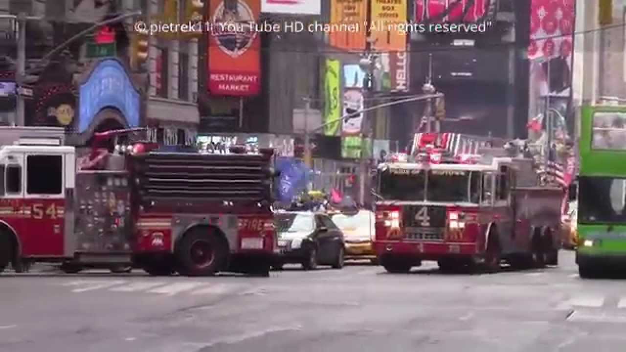 NYPD Responding Police Car & FDNY Firetrucks Horn Sound Effect on New York streets 2015 HD ©