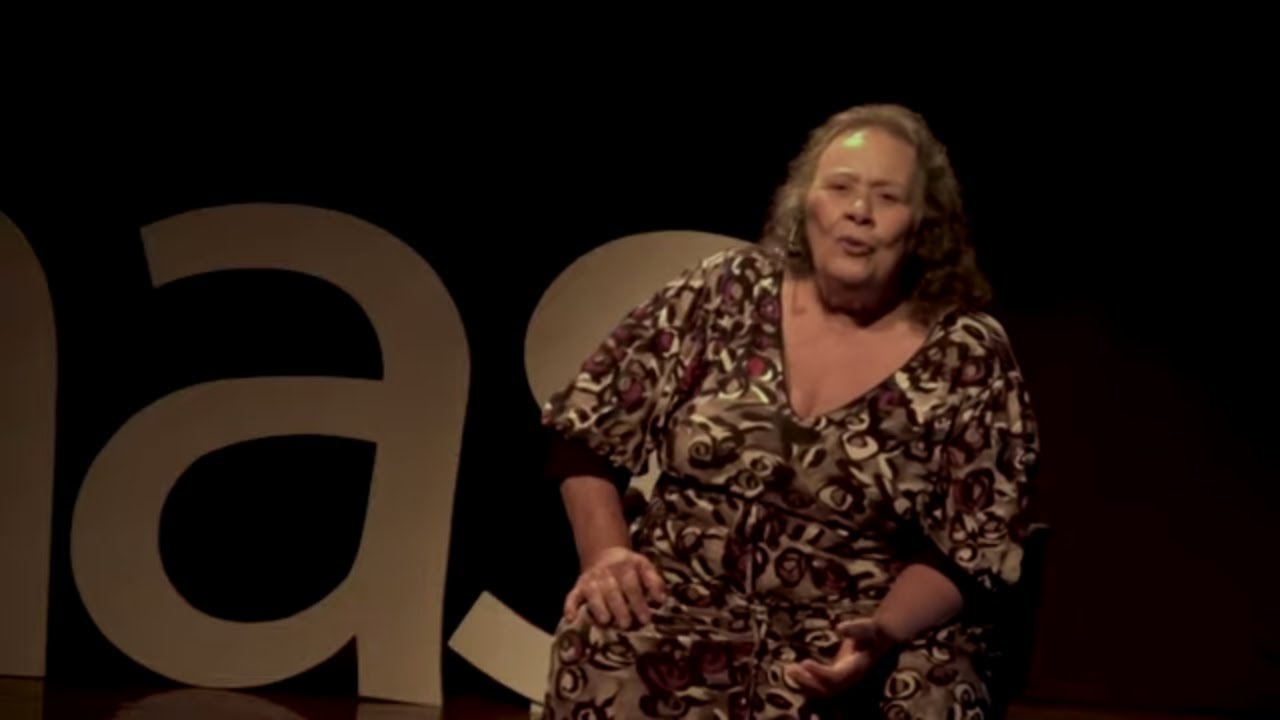 A importância da cultura | Teuda Bara | TEDxPUCMinas