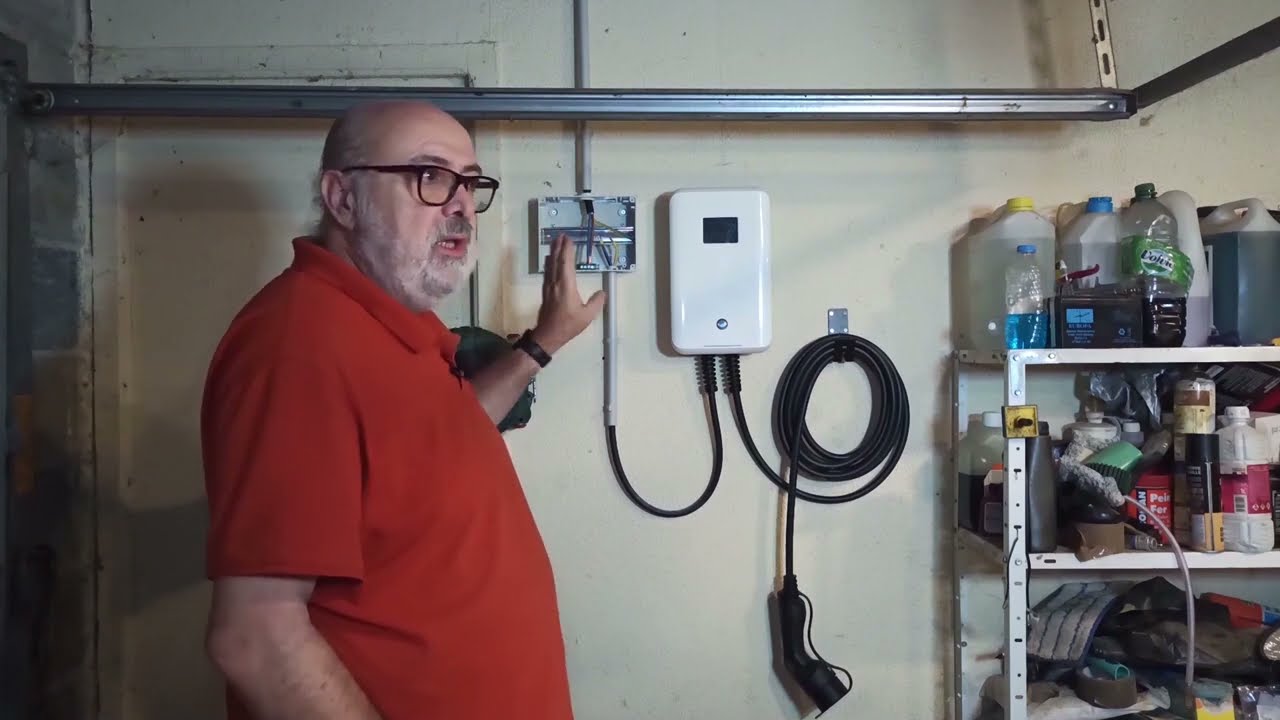 Épisode n° 22 :Titi installe une borne de recharge Morec pour son véhicule électrique.