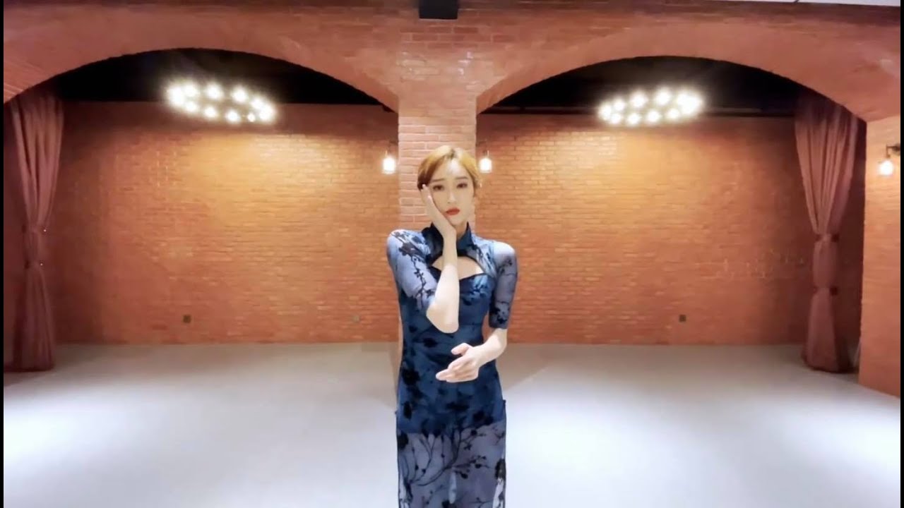 Liu Lingzi 《贝加尔湖畔 Lake Baikal》 Dance Cover