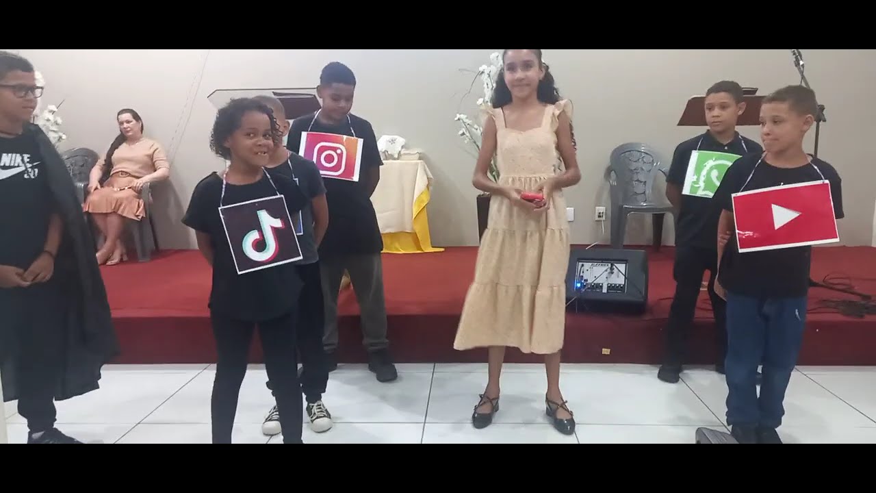 Peça: Redes Sociais.