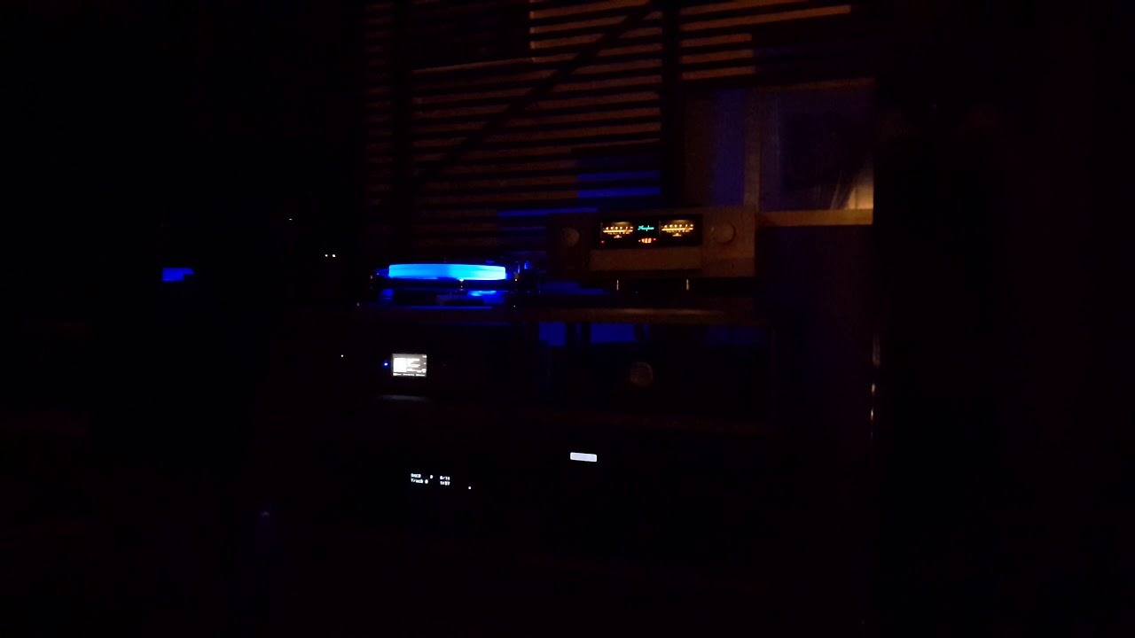 Accuphase E370 with PMC Twenty5 24